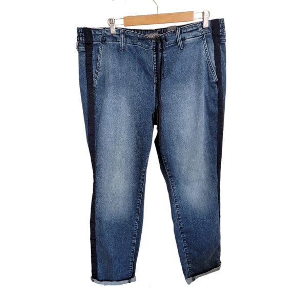 🆕️ Torrid Pull On Boyfriend Straight Super Soft Mid Rise Jeans in Venus - 2X - Picture 4 of 14